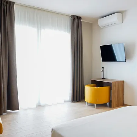 Suites&more 3*