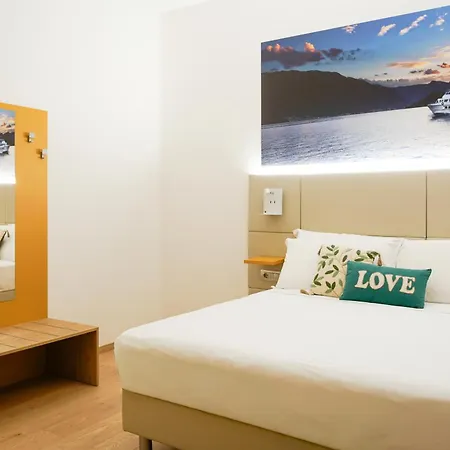 게스트하우스 Suites&more 3*