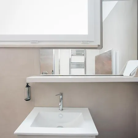Suites&more 게스트하우스 코모